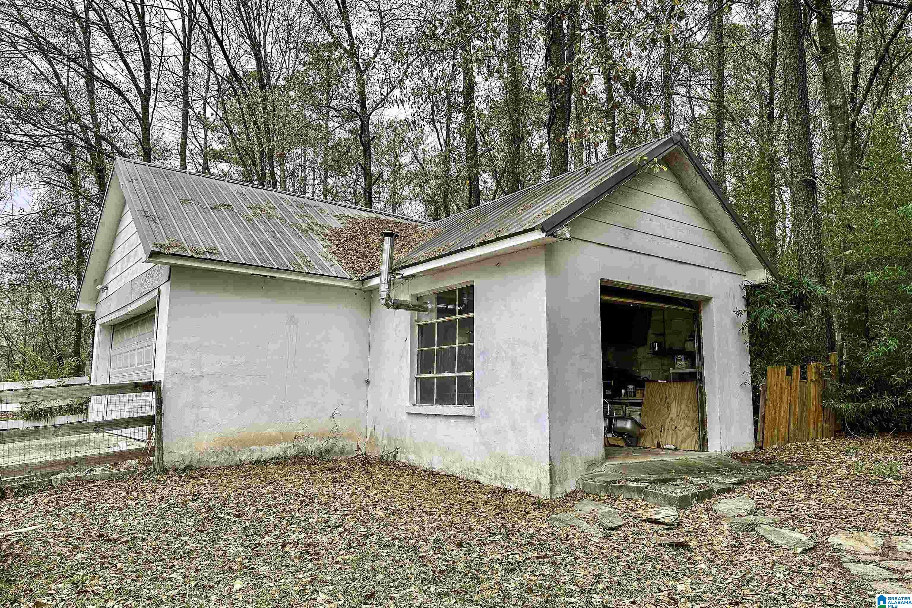 105 Kay Street Anniston, AL 36201 - Photo 15 of 49