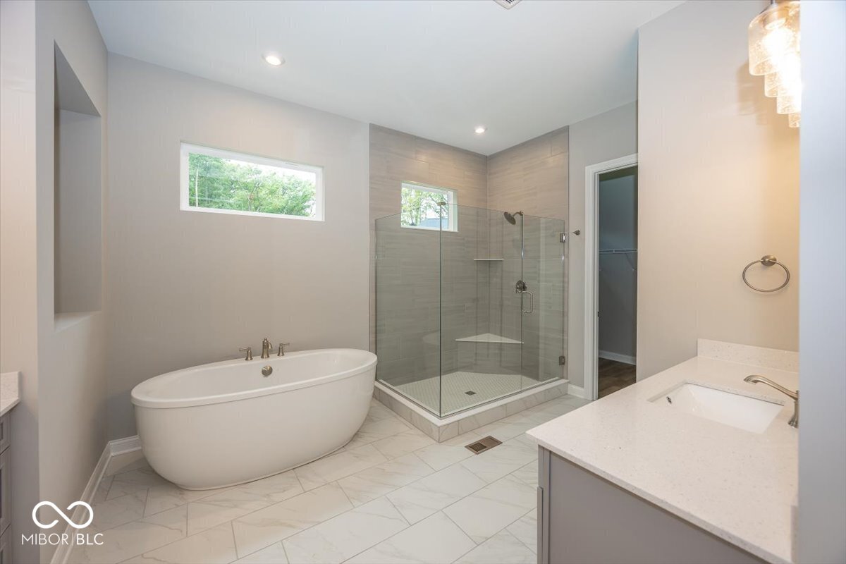 12511 Lowery Way Fishers, IN 46037 - Photo 12 of 37