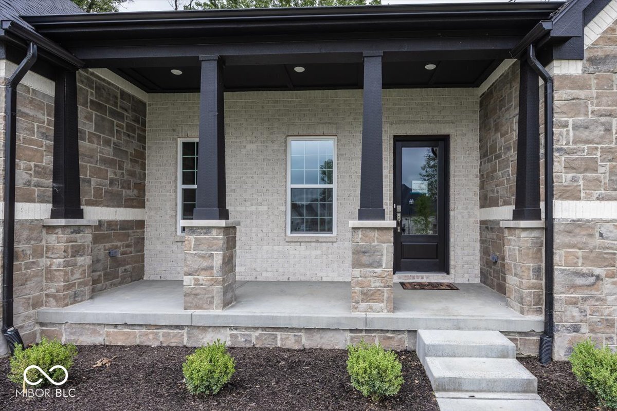 12511 Lowery Way Fishers, IN 46037 - Photo 2 of 37