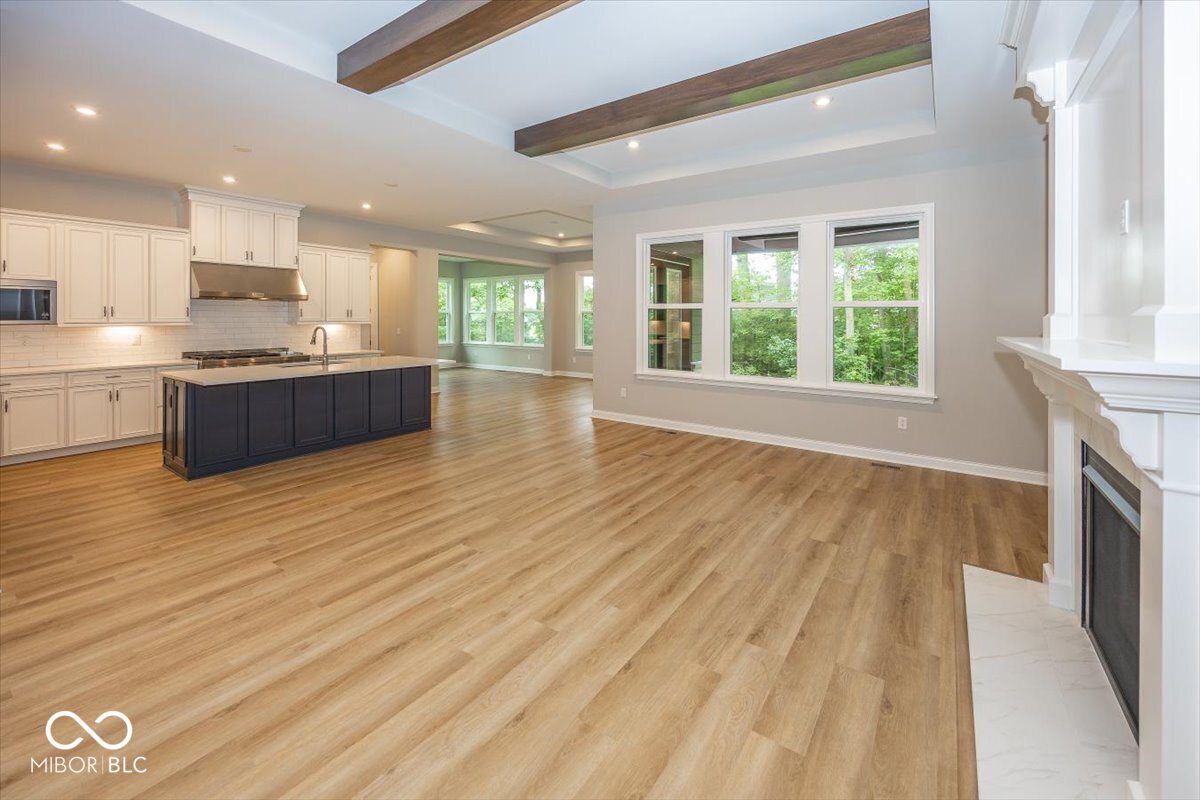 12511 Lowery Way Fishers, IN 46037 - Photo 6 of 37