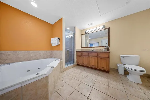 $215,000 | 12527 Floridays Resort Drive, Unit 402E, Orlando, FL 32821