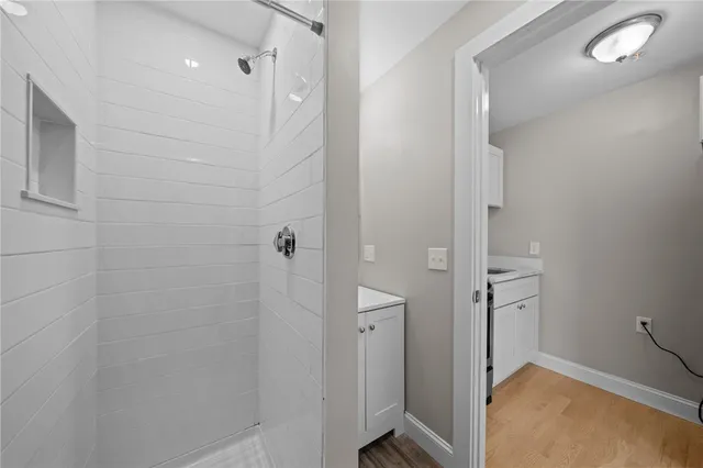 $1,750 | 16 Brinley Street, Unit 4, Newport, RI 02840