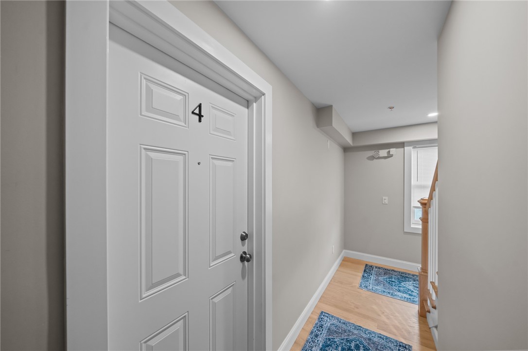 16 Brinley Street, Unit 4 Newport, RI 02840 - Photo 7 of 17