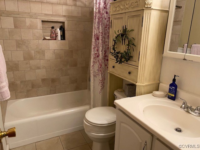 2115 Bremo Road Richmond, VA 23230 - Photo 10 of 13 Ceramic tile floor and custom wall tile & niche