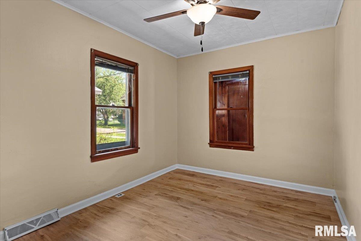 209 Yates Avenue Springfield, IL 62702 - Photo 18 of 28 Gallery Image 18
