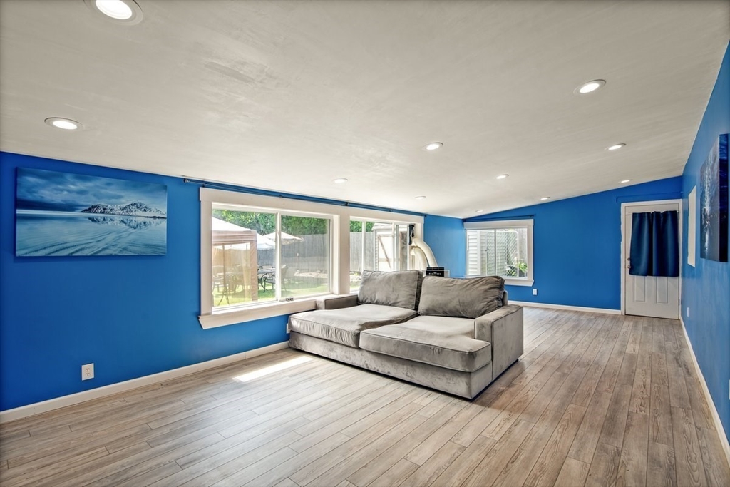 52 Burpee Road Swampscott, MA 01907 - Photo 22 of 31 Gallery Image 22