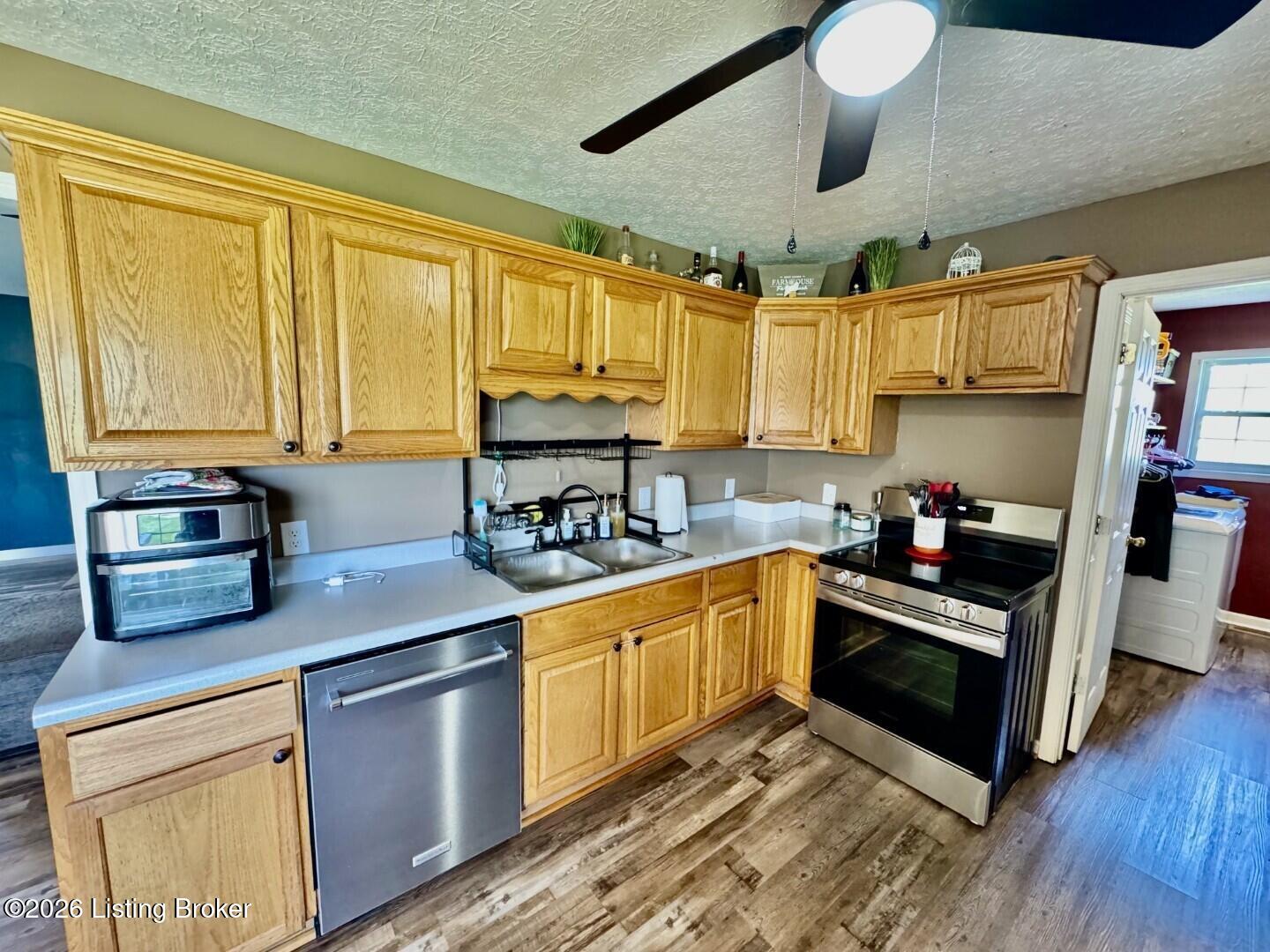 007_Kitchen