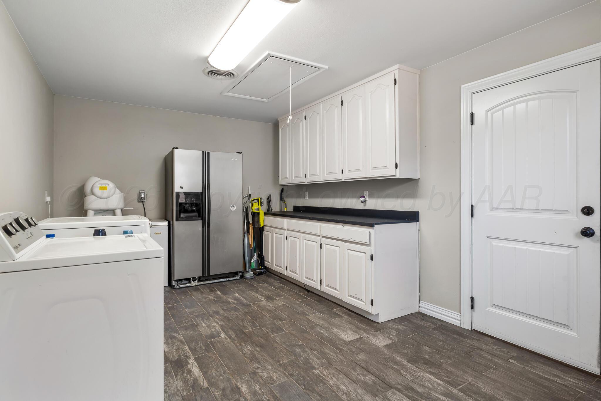 2307 Larry Street Amarillo, TX 79106 - Photo 30 of 35 Utility Room