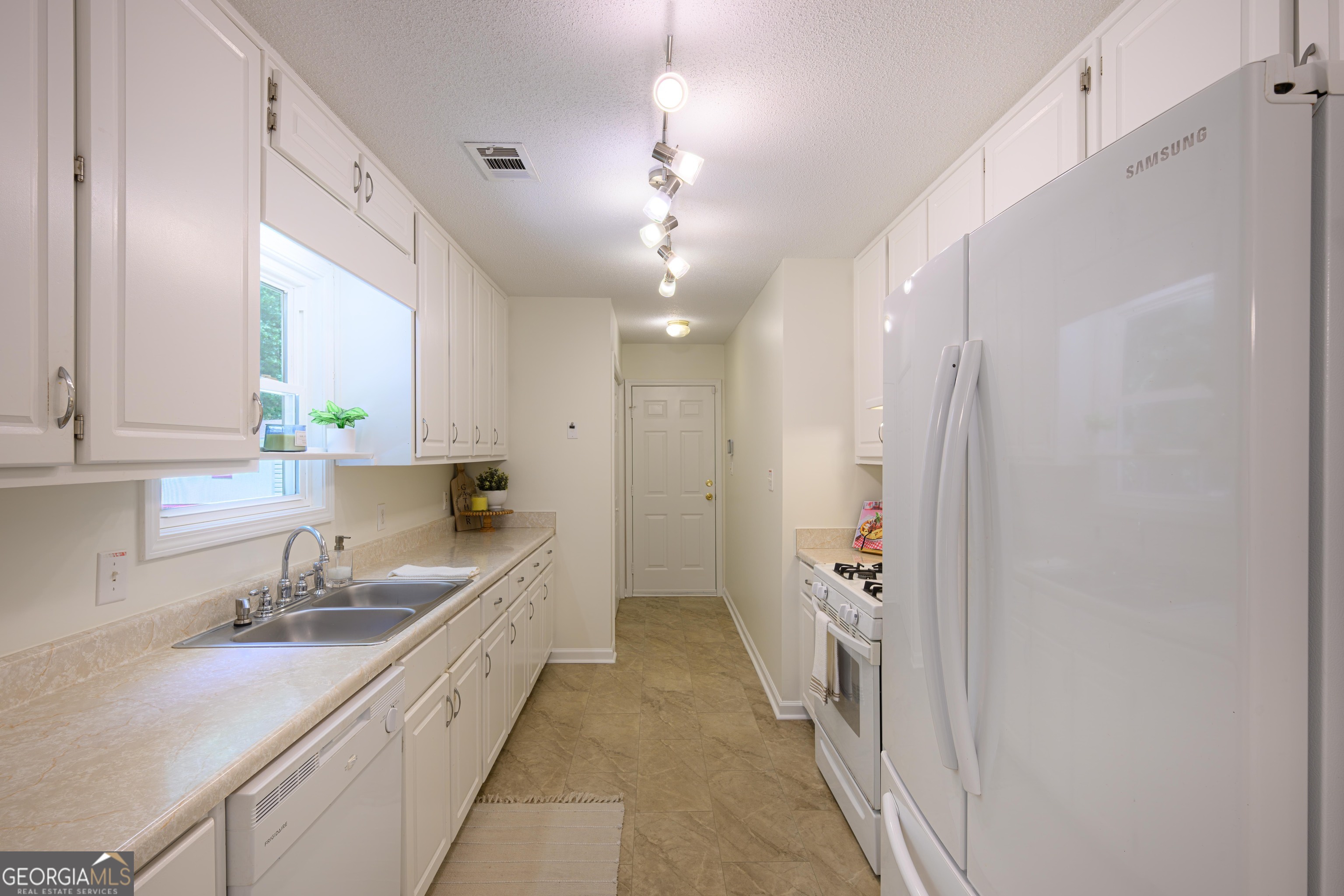 187 Cedar Ridge Road Locust Grove, GA 30248 - Photo 15 of 40
