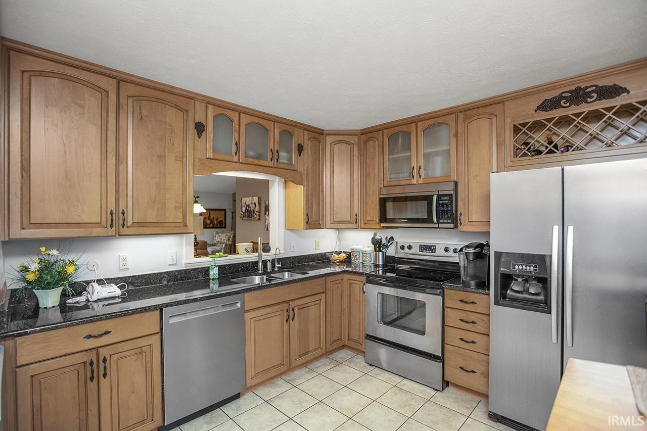 620 Rivers Edge Court Mishawaka, IN 46544 - Photo 12 of 27