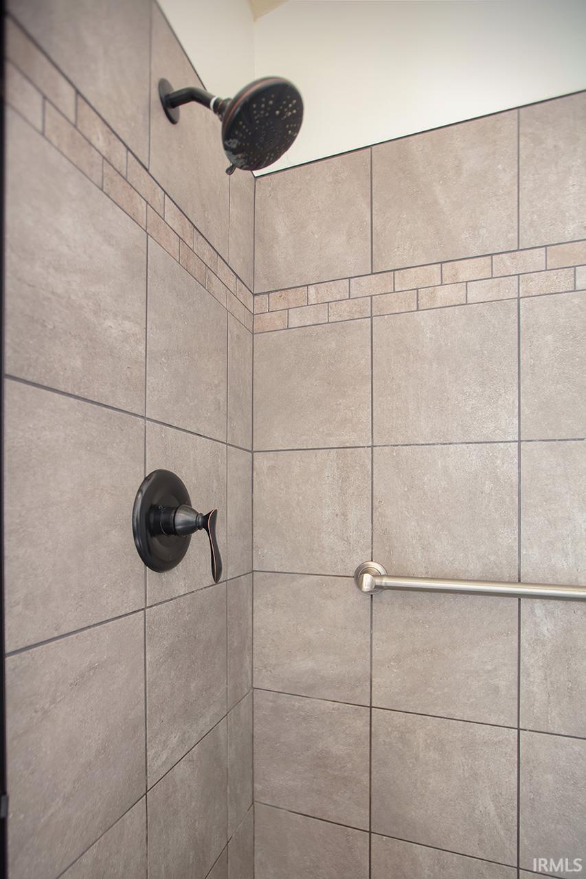 620 Rivers Edge Court Mishawaka, IN 46544 - Photo 17 of 27