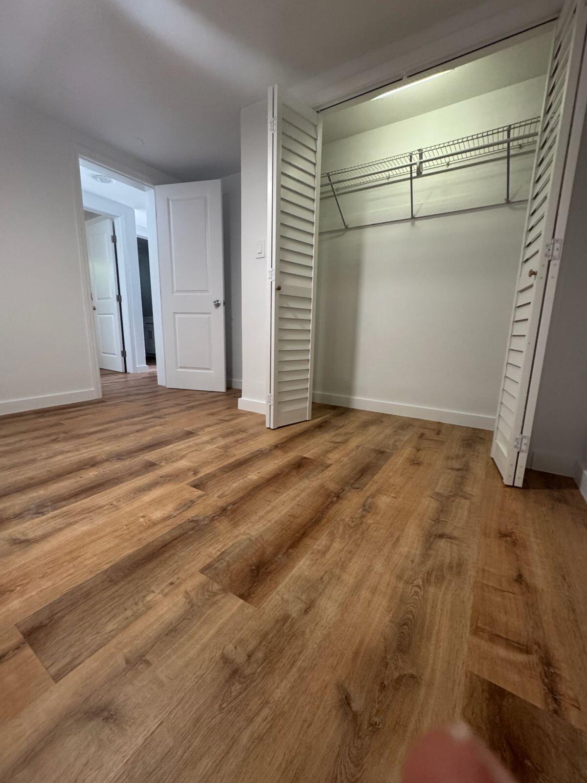 1022 Washington Street Key West, FL 33040 - Photo 21 of 23 apartment bedroom
