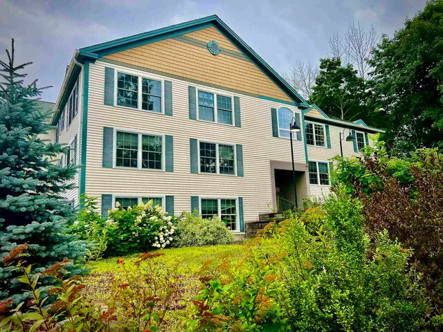 $1,875 | 80 Main Street, Unit 302, Ossipee, NH 03814