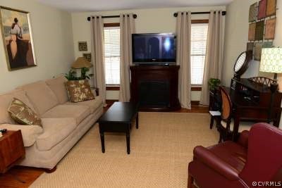 2411 Castle Hill Road Midlothian, VA 23113 - Photo 10 of 19 First Floor master with Full bath