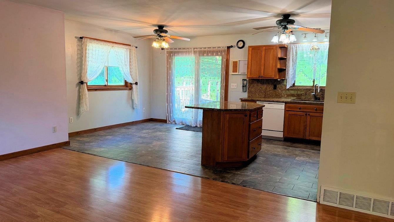 338 South Street DeForest, WI 53532 - Photo 8 of 77