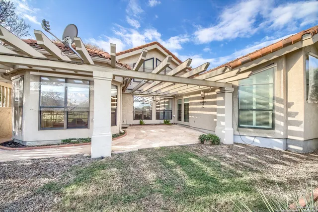 a view of a house with a outdoor space