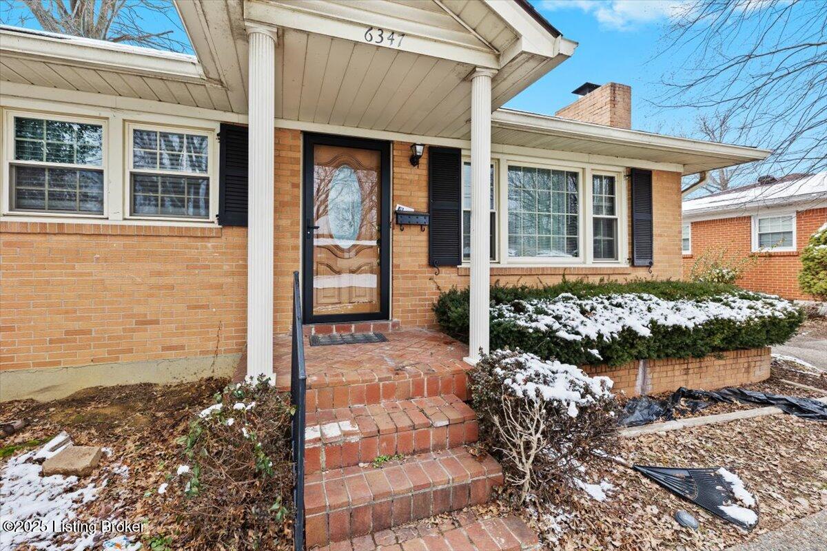 6347 Hunters Grove Road Louisville, KY 40216 - Photo 3 of 30 05-6347 Hunters Grove Rd-5