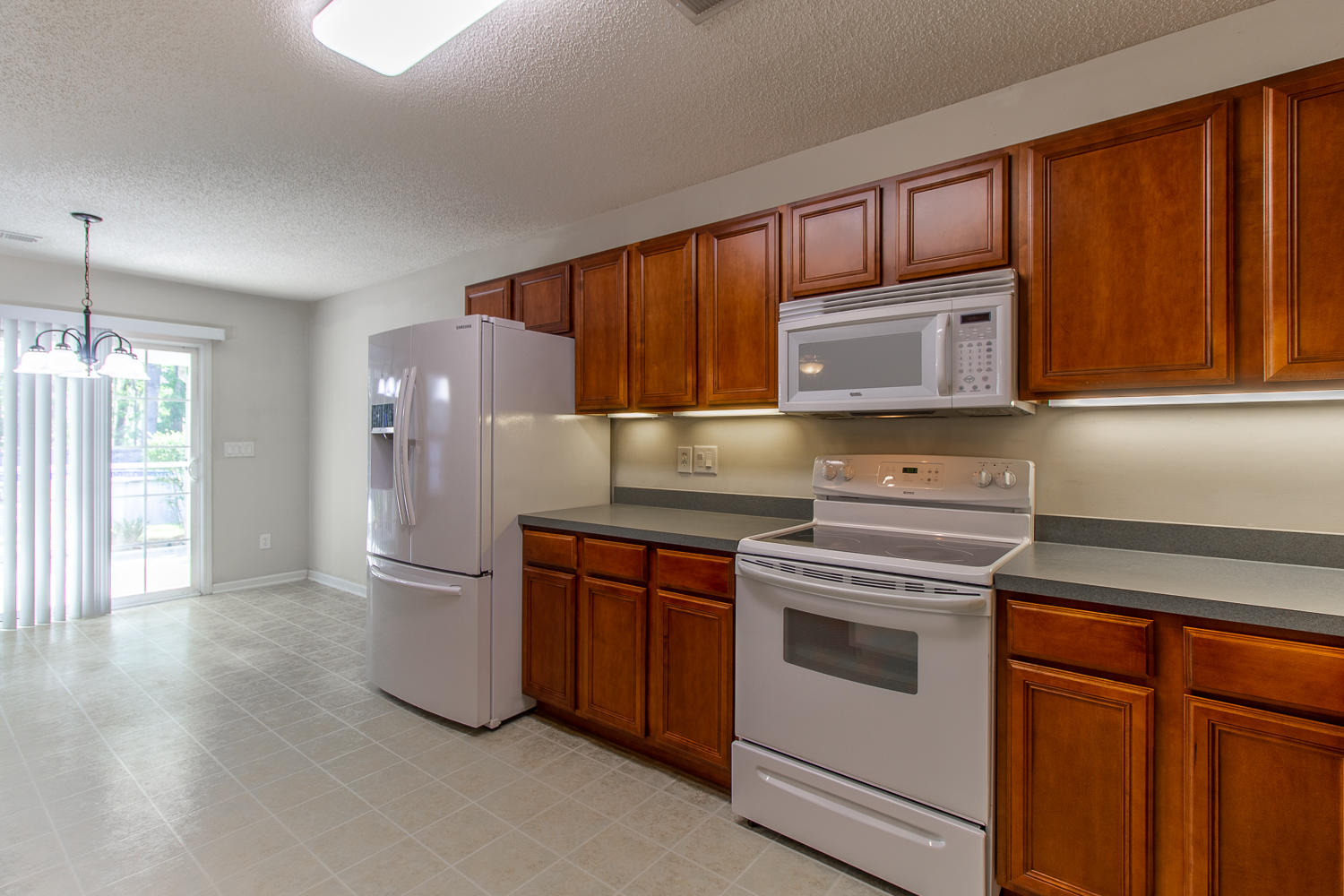 303 Dunning Road Summerville, SC 29486 - Photo 12 of 40 303 Dunning_IMG_7204-HDR