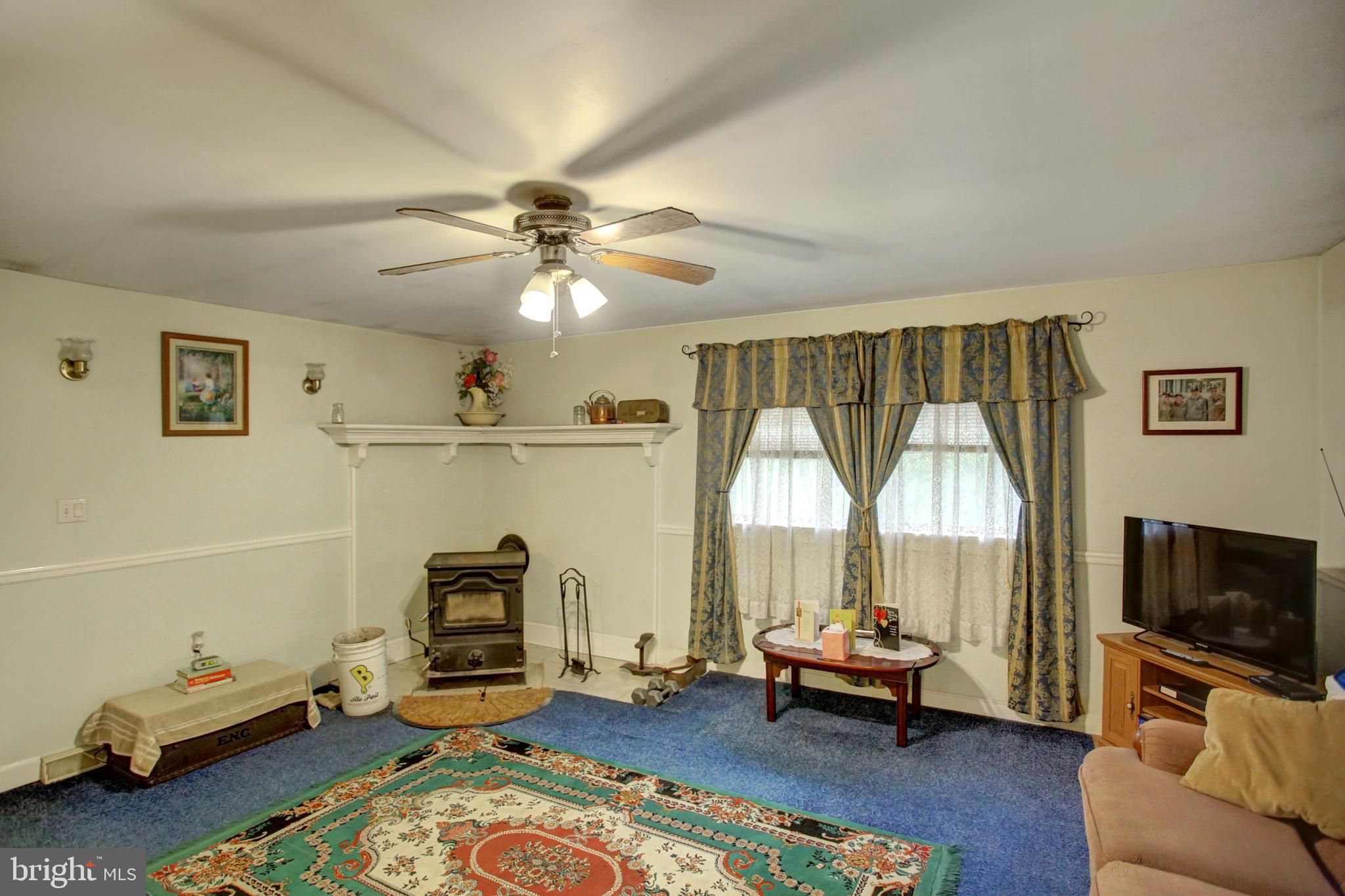 2459 County Line Road York Springs, PA 17372 - Photo 11 of 21 Living Room