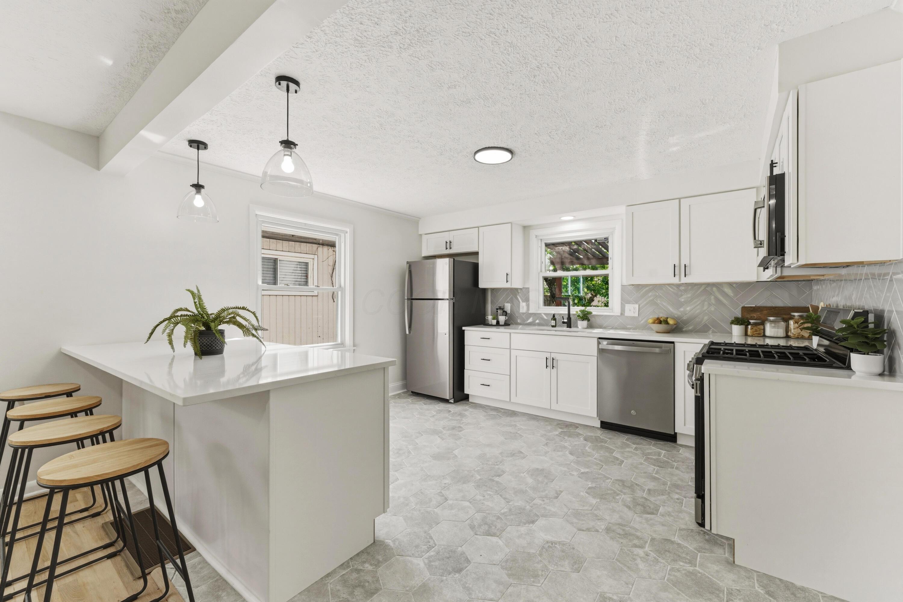 2753 Eastminster Road Columbus, OH 43209 - Photo 11 of 48 Kitchen2