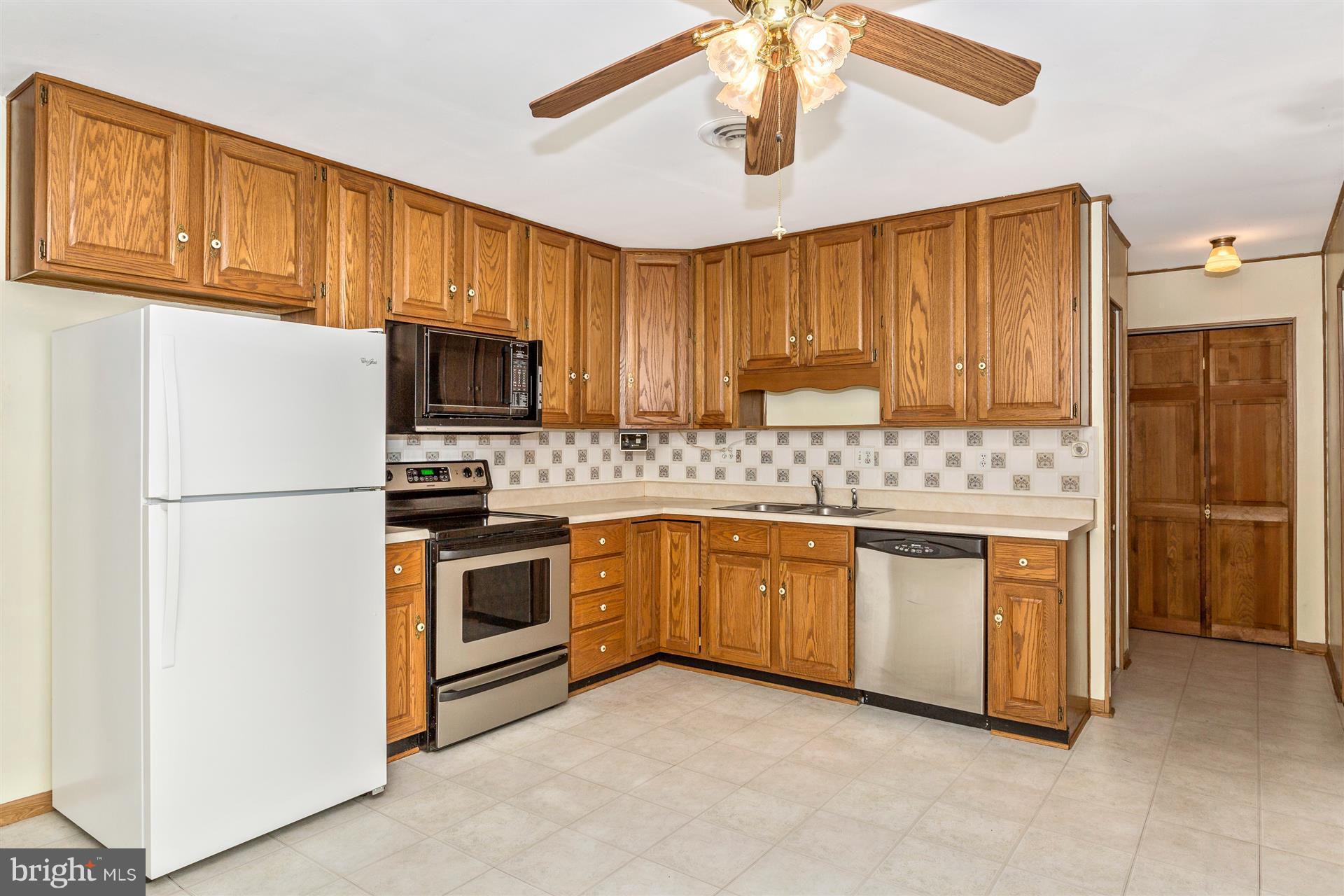 9532 Liberty Road Frederick, MD 21701 - Photo 11 of 21 Kitchen