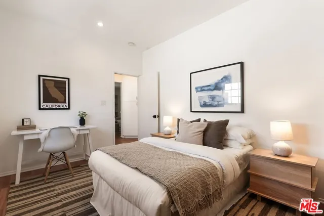 $975,000 | 643 Bay Street, Santa Monica, CA 90405