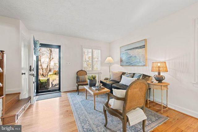 $800,000 | 119 East Linden Street, Alexandria, VA 22301