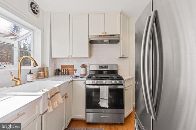 $800,000 | 119 East Linden Street, Alexandria, VA 22301