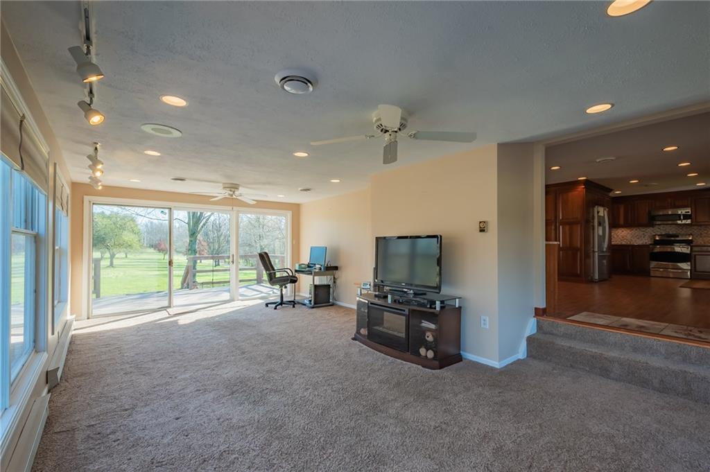 539 Brigich Road Canonsburg, PA 15317 - Photo 7 of 25 Gallery Image 7