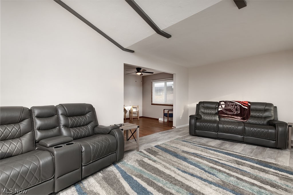 17511 Neff Road Cleveland, OH 44119 - Photo 7 of 29
