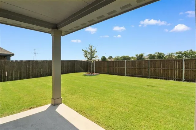 $333,000 | 1328 Fox Gln Trail, Crowley, TX 76036