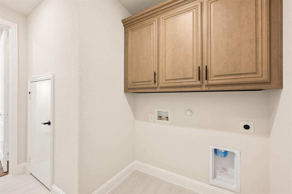 1109 Cardinal Drive Midlothian, TX 76065 - Photo 10 of 40