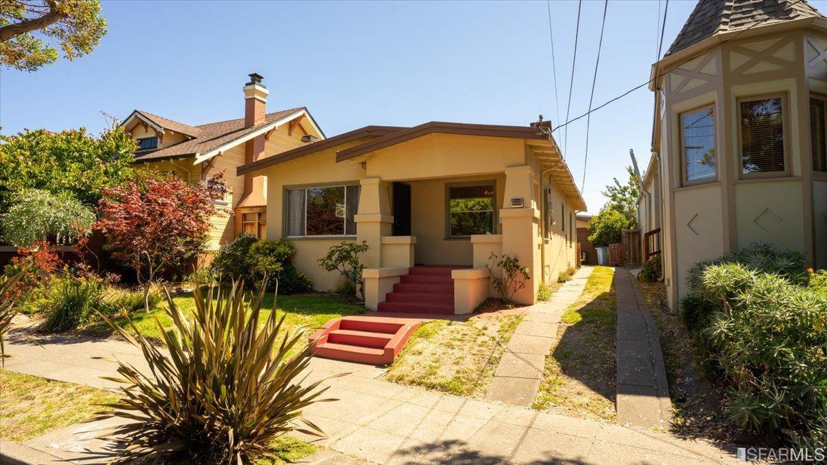 2823 Park Street Berkeley, CA 94702 - Photo 2 of 16 a view of a front door and couch on the patio