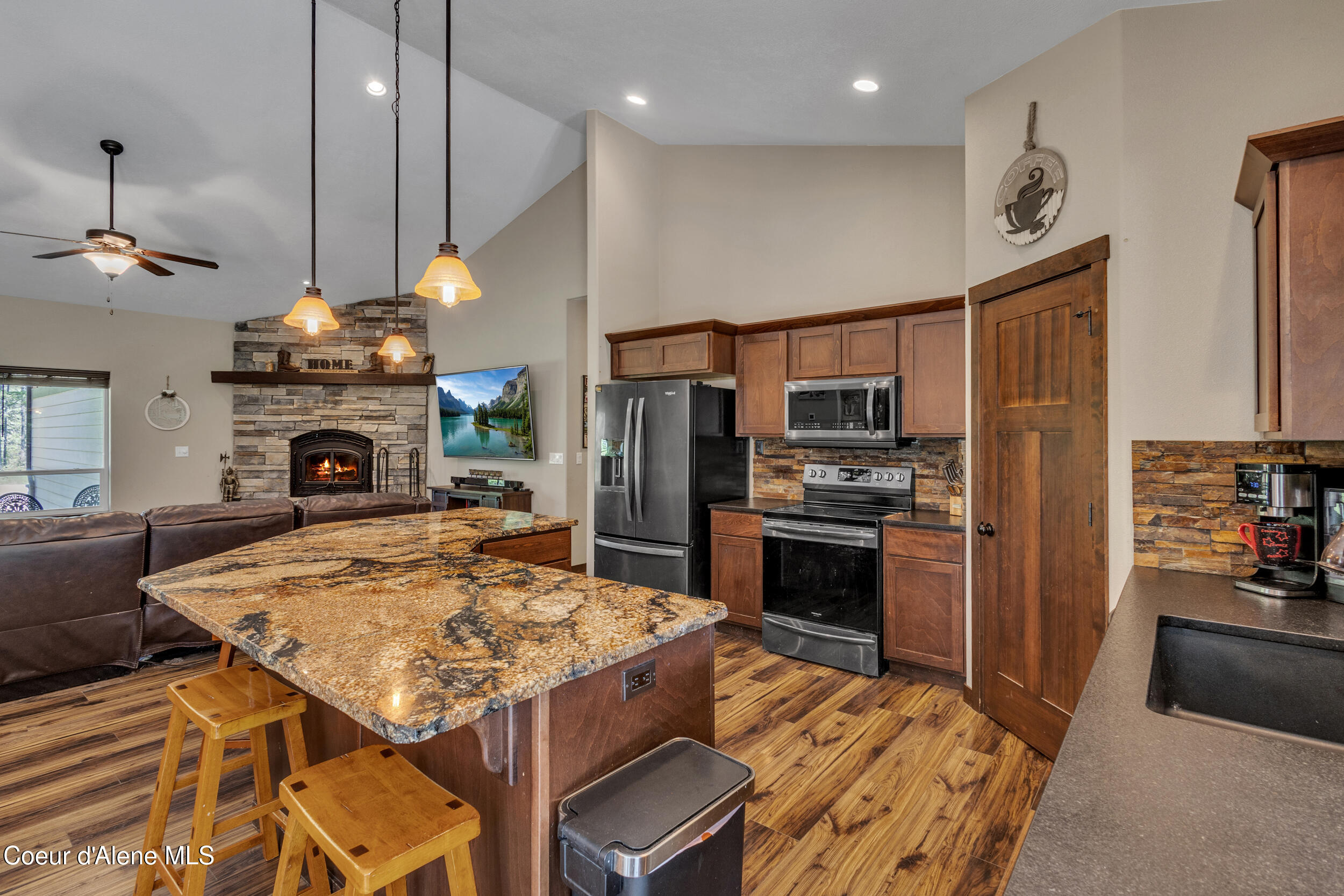 2130 East Bellamy Road Athol, ID 83801 - Photo 11 of 57 26_img_0076
