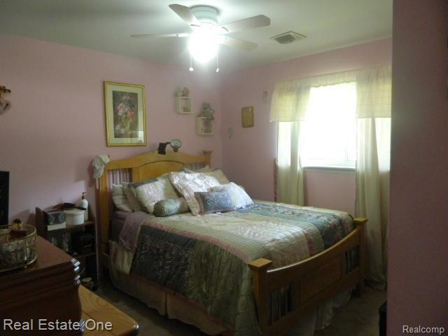23221 Tuck Road Farmington, MI 48336 - Photo 10 of 15 MASTER.jpg