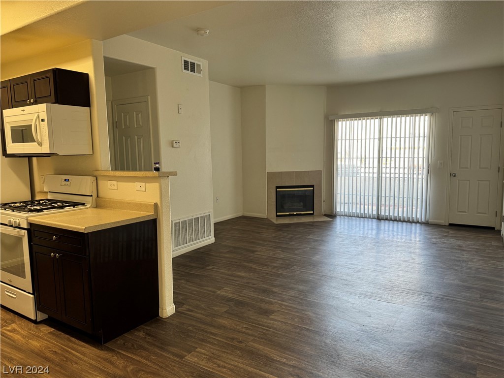 3318 North Decatur Boulevard, Unit 1027 Las Vegas, NV 89130 - Photo 3 of 19 Gallery Image 3