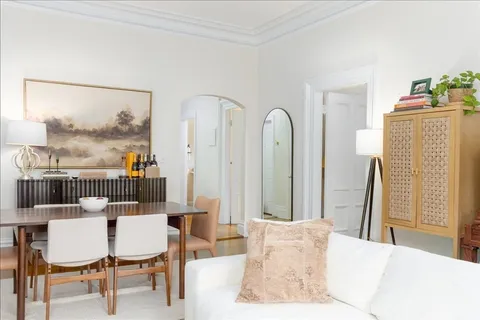 $925,000 | 133 Marlborough Street, Unit 7, Boston, MA 02116