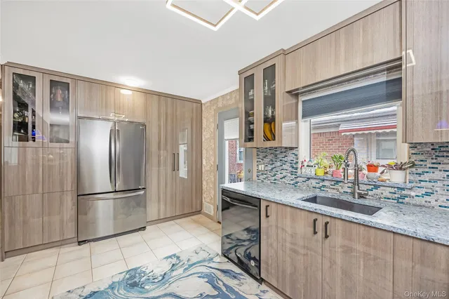 $1,499,000 | 71-15 167th Street | Hillcrest