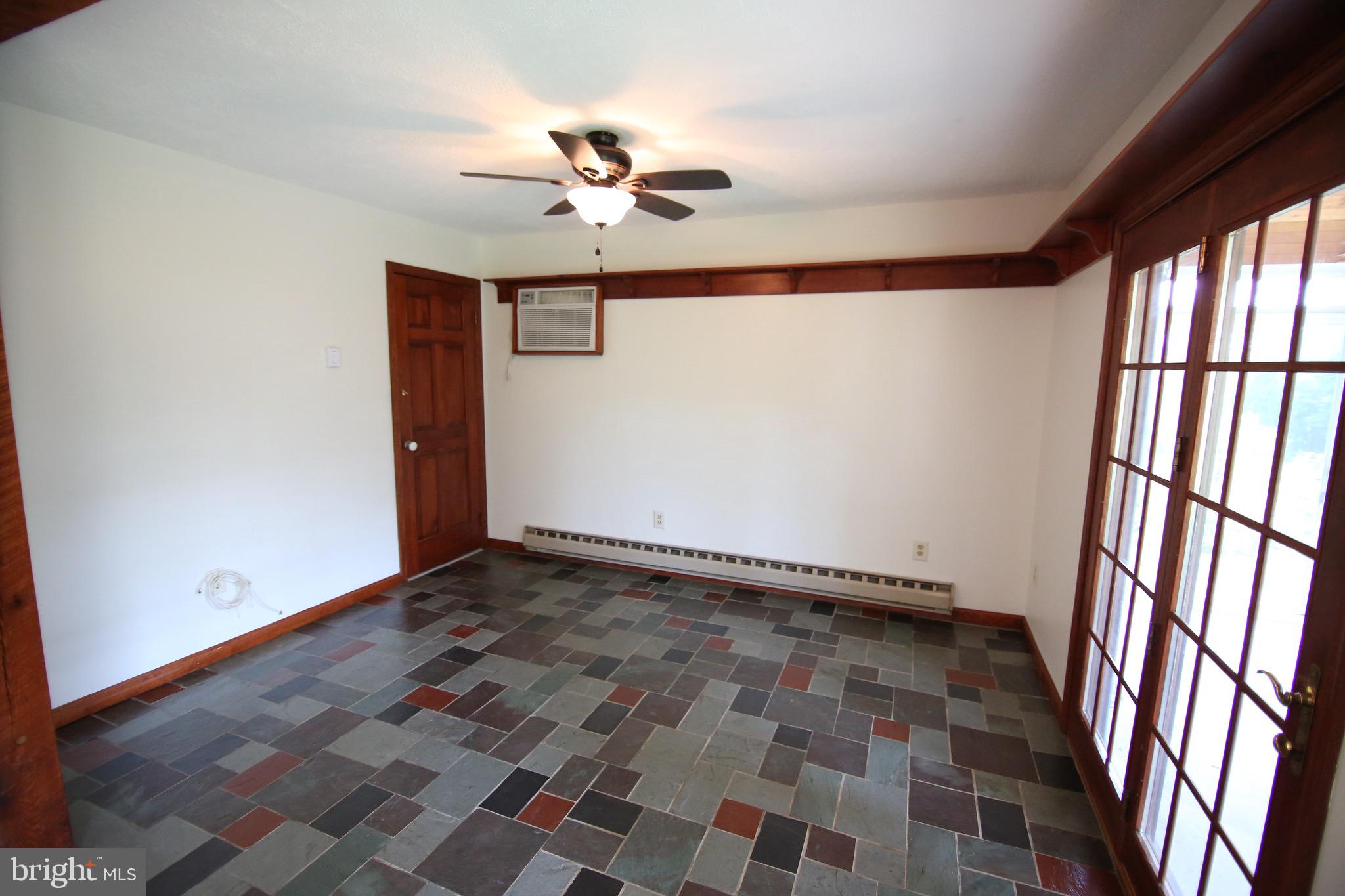 79 Canyon Road Levittown, PA 19057 - Photo 5 of 18 Gallery Image 5