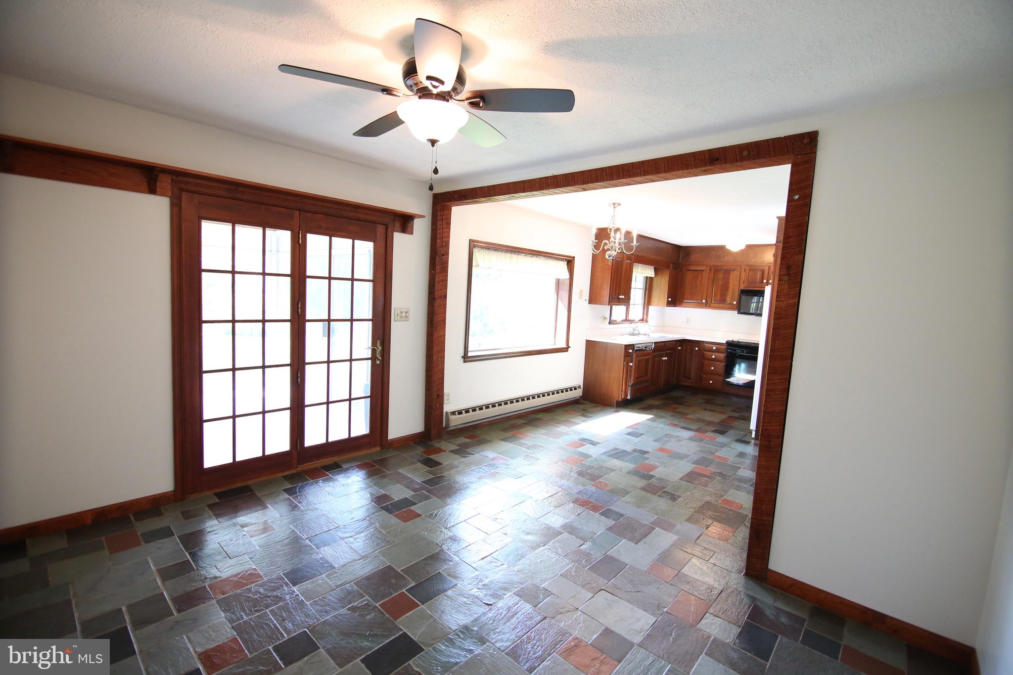 79 Canyon Road Levittown, PA 19057 - Photo 6 of 18 Gallery Image 6