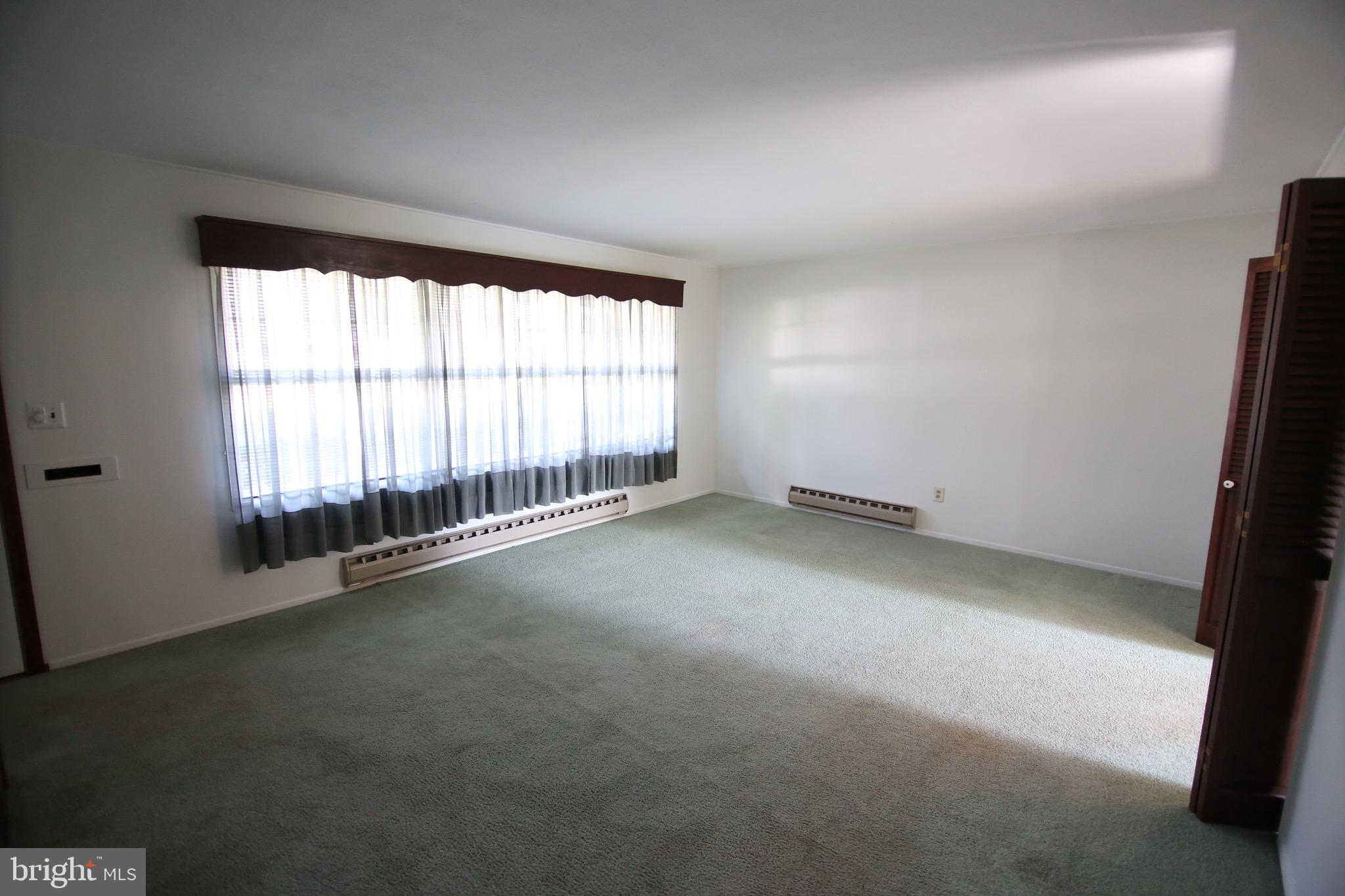 79 Canyon Road Levittown, PA 19057 - Photo 8 of 18 Gallery Image 8