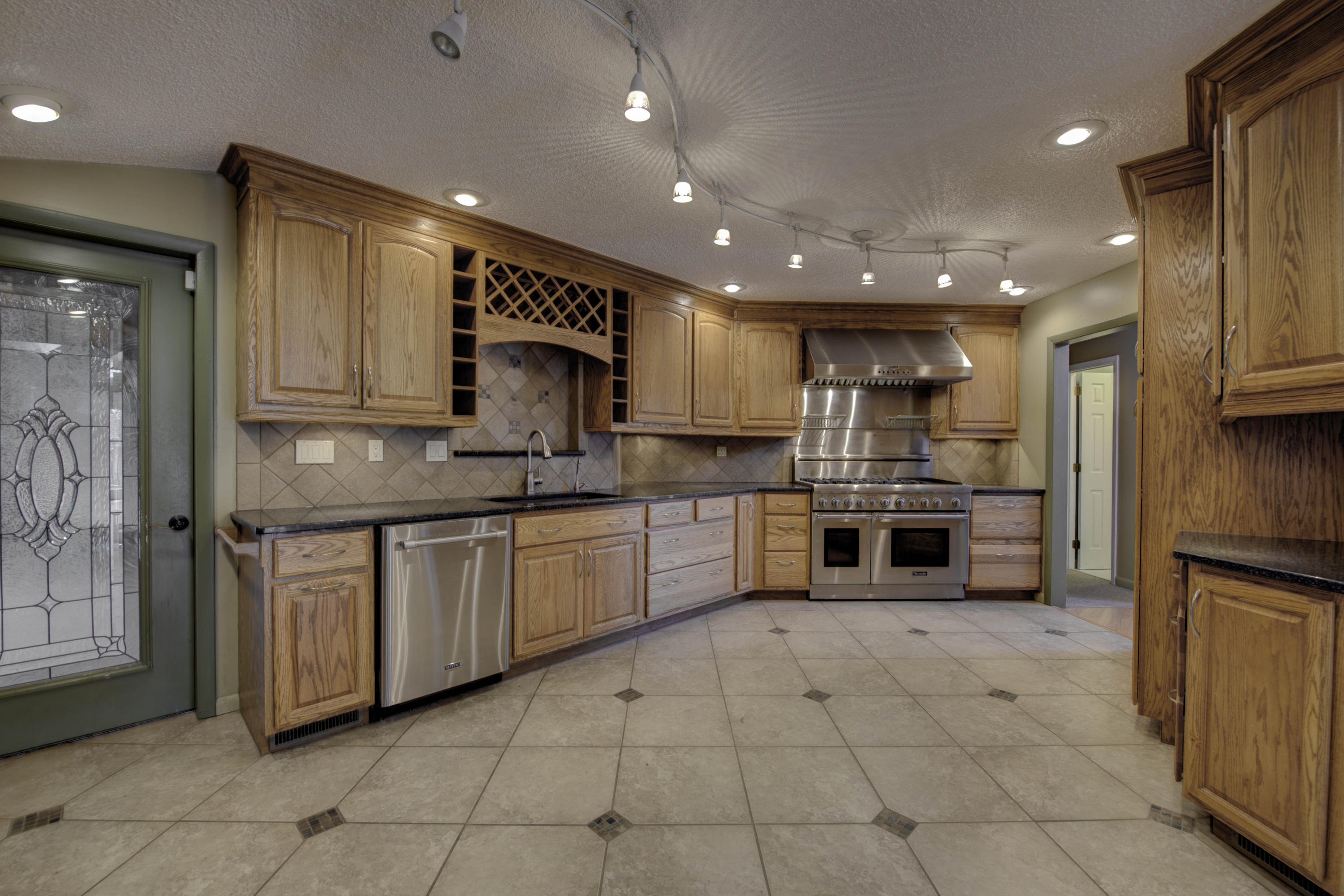 309 Orchard Knob Road Clinton, TN 37716 - Photo 7 of 39 7