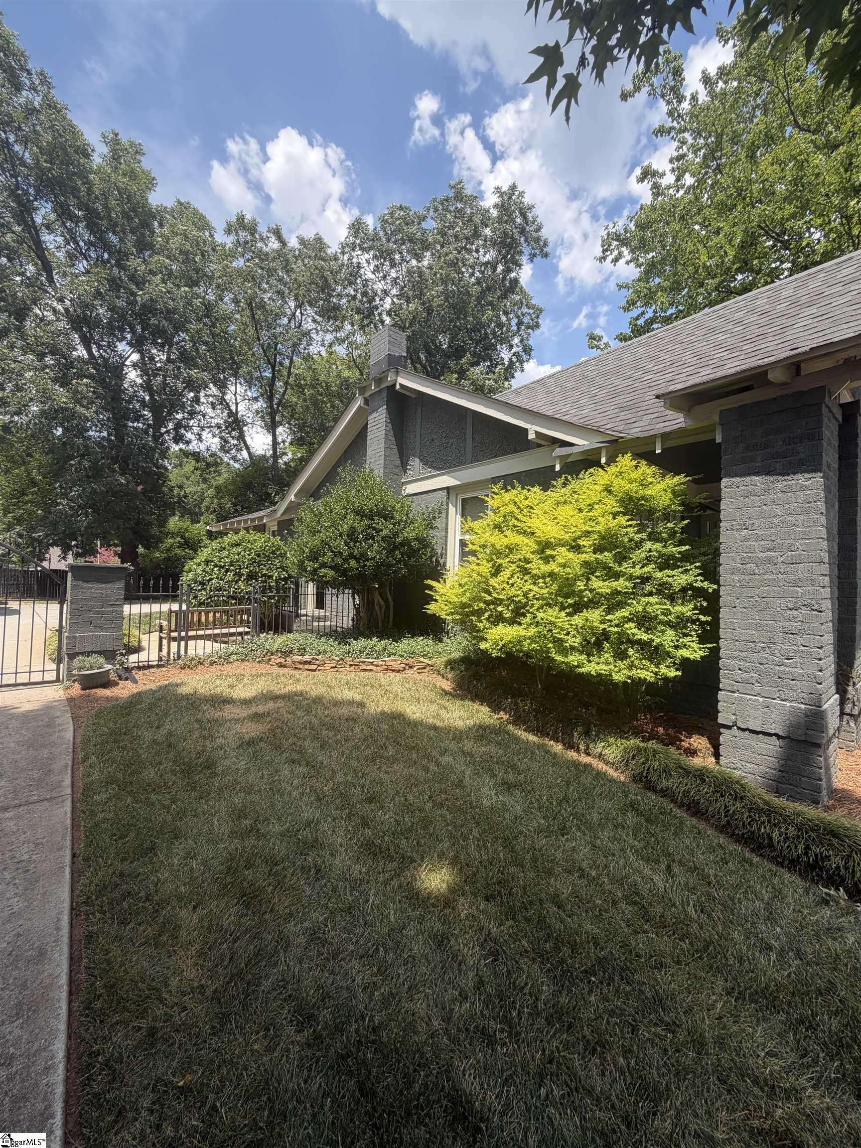 105 East Blue Ridge Drive Greenville, SC 29609 - Photo 6 of 50