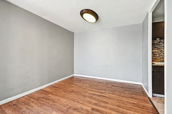 $199,900 | 5740 North Sheridan Road, Unit 8D, Chicago, IL 60660
