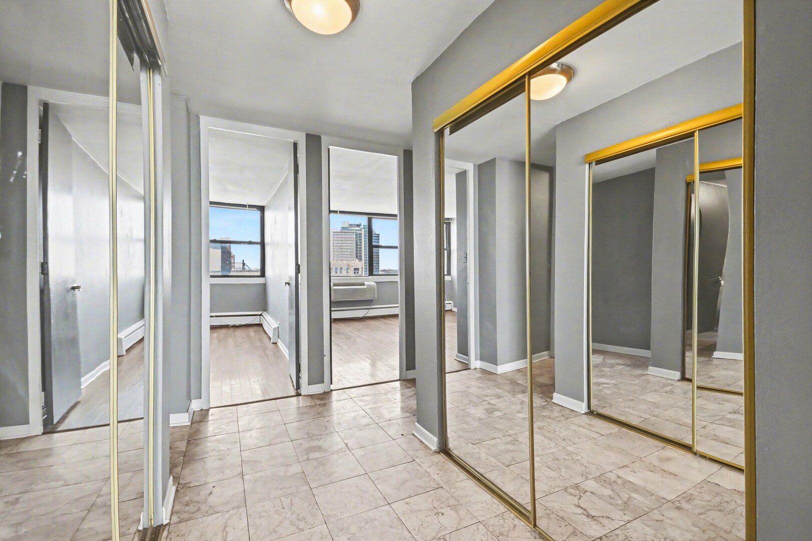 5740 North Sheridan Road, Unit 8D Chicago, IL 60660 - Photo 22 of 27