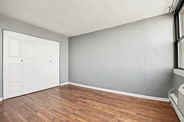 $199,900 | 5740 North Sheridan Road, Unit 8D, Chicago, IL 60660