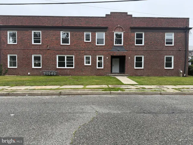 $1,800 | 6 South 4th Street, Unit 5, Millville, NJ 08332