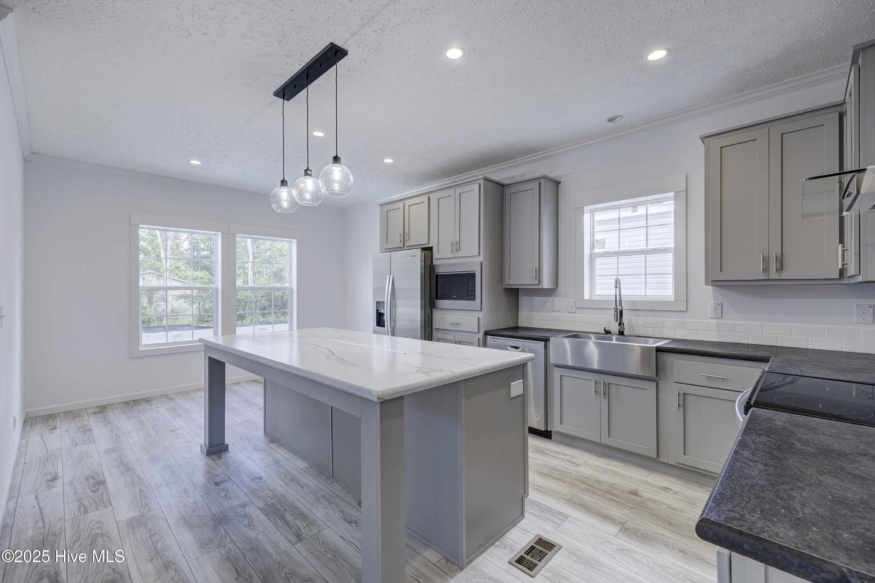 1005 Pine Ridge Castle Hayne, NC 28429 - Photo 4 of 11 1005PineRidgeCourtFinal-10