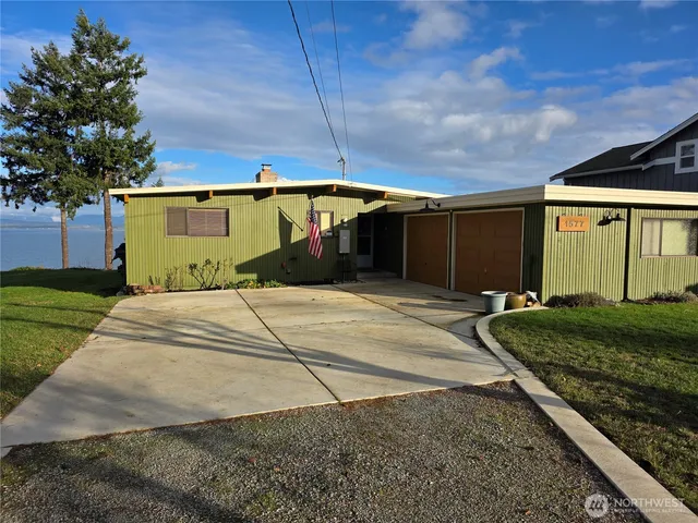 $2,700 | 1577 South Country Club Drive, Camano Island, WA 98282