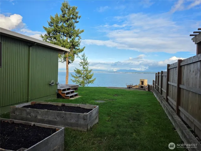 $2,700 | 1577 South Country Club Drive, Camano Island, WA 98282